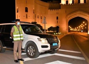 ওমানে আজথেকে শুরু হচ্ছে স্বরনকালের কঠোর লকডাউন