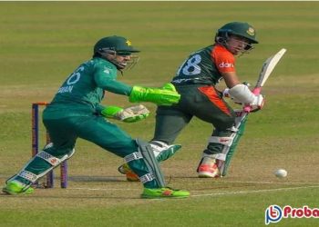 স্বাগতিক বাংলাদেশকে ৮ উইকেটে হারিয়েছে পাকিস্তান