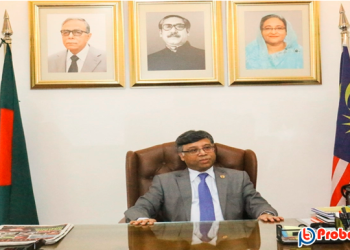 বিমানবন্দরে মালয়েশিয়া থেকে বাংলাদেশে ফিরতে সহায়তা করছে হাইকমিশন
