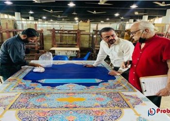 স্বর্ণাক্ষরে লেখা সবচেয়ে বড় কোরআন তৈরি হচ্ছে পাকিস্তানে