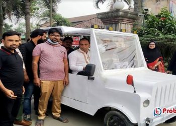 আড়াই লাখ টাকায় জিপগাড়ি বানিয়ে চমকে দিলেন প্রবাস ফেরত যুবক কাউছার