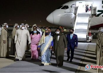 পাঁচদিনের সফরে সংযুক্ত আরব আমিরাত পৌঁছেছেন প্রধানমন্ত্রী