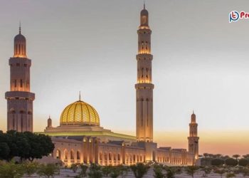 বিশ্ব রেকর্ড করা ওমানের সুলতান কাবুস গ্র্যান্ড মসজিদ