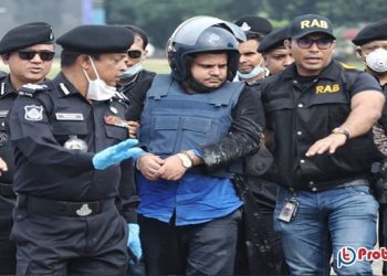 সবাই আমার স্ত্রীকে চোরের বউ বলে আমাকে জামিন দেন