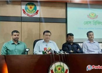 নিউমার্কেটে সংঘর্ষ: ঢাকা কলেজের ৫ ছাত্র গ্রেফতার