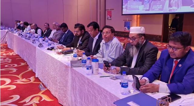 সমঝোতা সাক্ষর হওয়ার পরও বাংলাদেশ থেকে শ্রমিক যেতে পারছেনা মালয়েশিয়া 