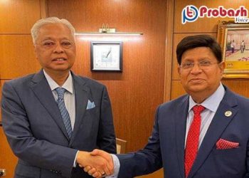 মালয়েশিয়ার প্রধানমন্ত্রীর সঙ্গে সাক্ষাৎ করেন পররাষ্ট্রমন্ত্রী