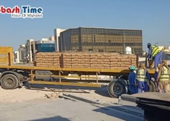 উন্মুক্ত স্থানে সূর্যের আলোয় কাজ করায় নিষেধাজ্ঞা দিয়েছে কুয়েত