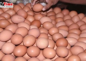 ডিমও এখন চড়া দামের পণ্য, একটি ডিম এখন সাড়ে ১২ টাকা