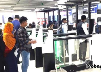 বিদ্যুৎ বিভ্রাটের কারণে ঢাকা বিমানবন্দরের ইমিগ্রেশন কার্যক্রম ব্যাহত