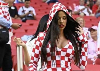 ক্রোয়েশিয়া জিতলে নগ্ন হয়ে হাঁটবেন সেই মডেল