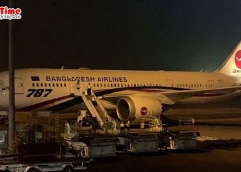 বিমানের মাস্কাটগামী ফ্লাইট ঢাকায় জরুরী অবতরণ