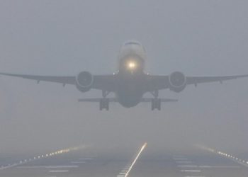 ঢাকার আকাশে চক্কর খেয়ে কলকাতা নামলো ওমানের ফ্লাইট