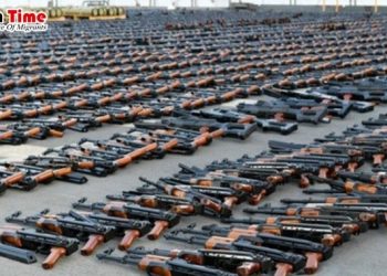 ওমান উপসাগর থেকে বিপুল পরিমাণ অস্ত্র-গোলাবারুদ জব্দ