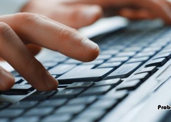 আমিরাতে টাইপিং সেক্টরে নতুন সম্ভাবনা, বাংলাদেশিদের জন্য খুলছে সম্ভাবনার দ্বার