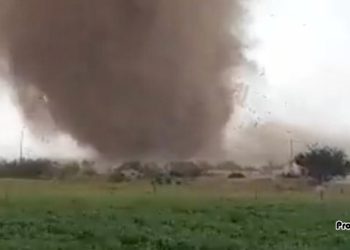 সৌদিতে ভয়াবহ টর্নেডো, মুহূর্তেই লণ্ডভণ্ড তায়েফ শহর