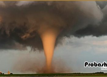 ওমানে ফের ভয়াবহ টর্নেডো, প্রবল বজ্রপাতের সম্ভাবনা