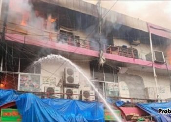 যেভাবে আগুন লাগে রাজধানীর নিউ মার্কেটে