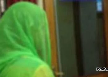 প্রবাসীর স্ত্রীর সঙ্গে ধরা খেয়ে পলাতক, বিয়ের দাবিতে বাড়িতে আরেক প্রেমিকা