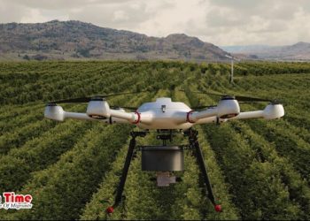 পোকা মারতে ড্রোন ব্যবহার করছে ওমান