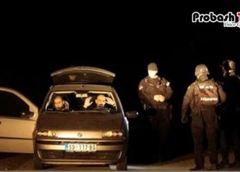 পুলিশের সাথে তর্কের পরেই ৮ জনকে হত্যা