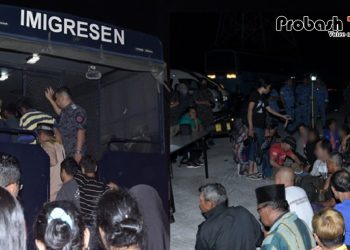 মালয়েশিয়ায় আটক বিদেশি অভিবাসী। ছবি: সংগৃহীত