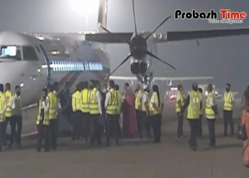 বড় ধরণের দুর্ঘটনা থেকে রেহাই পেল বিমান