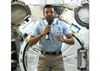 নভোচারী