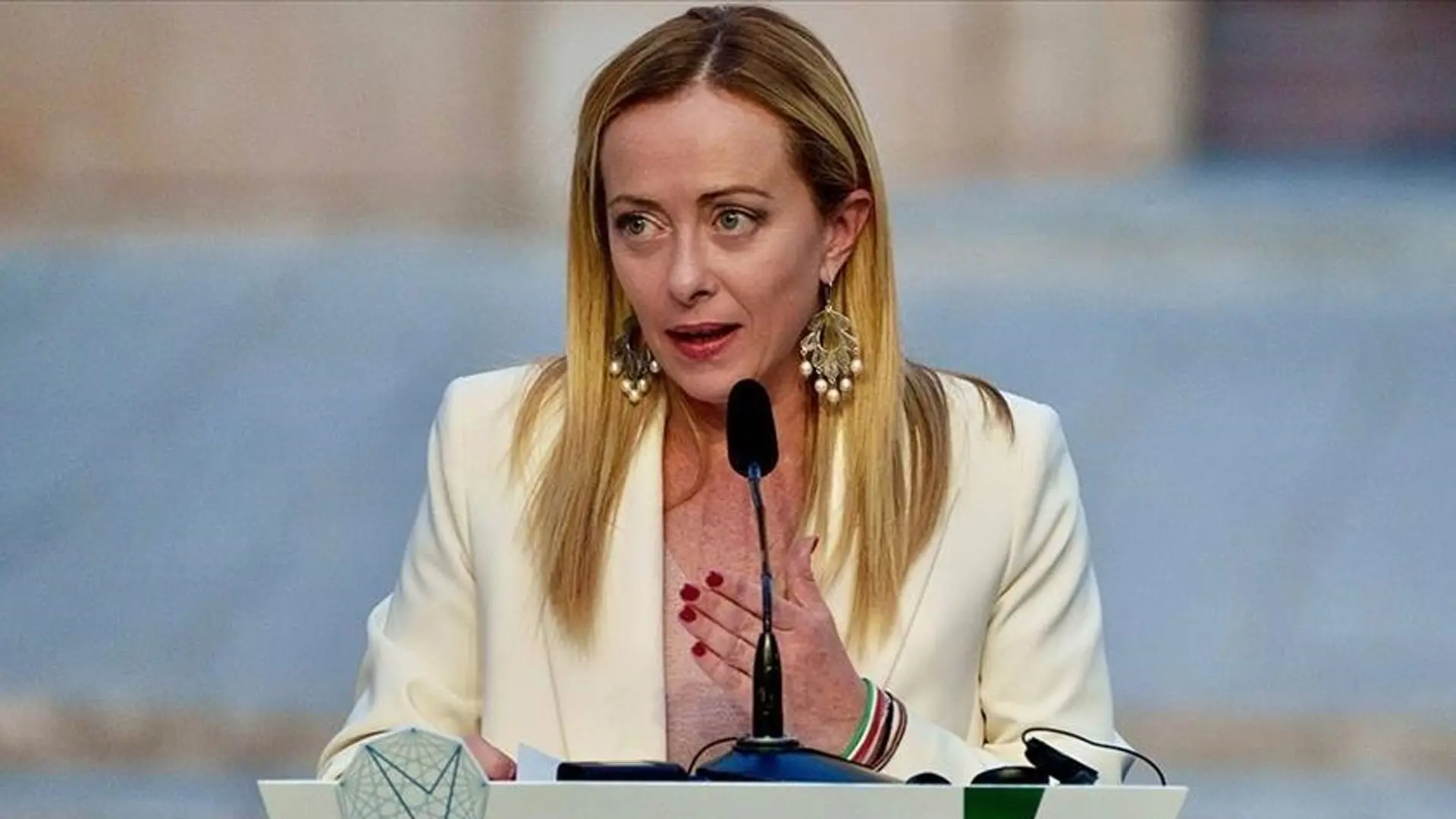 F0b04498e8630f9bb943b655df02d14832a2de5bfb9adb02