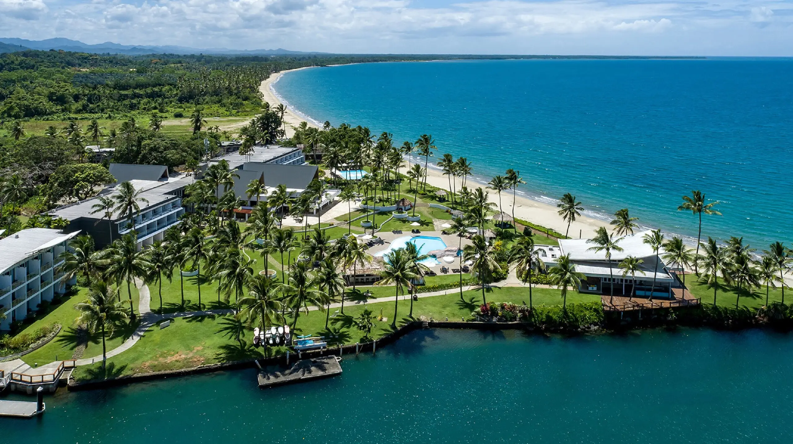 Fiji 126 worker 02 01 scaled