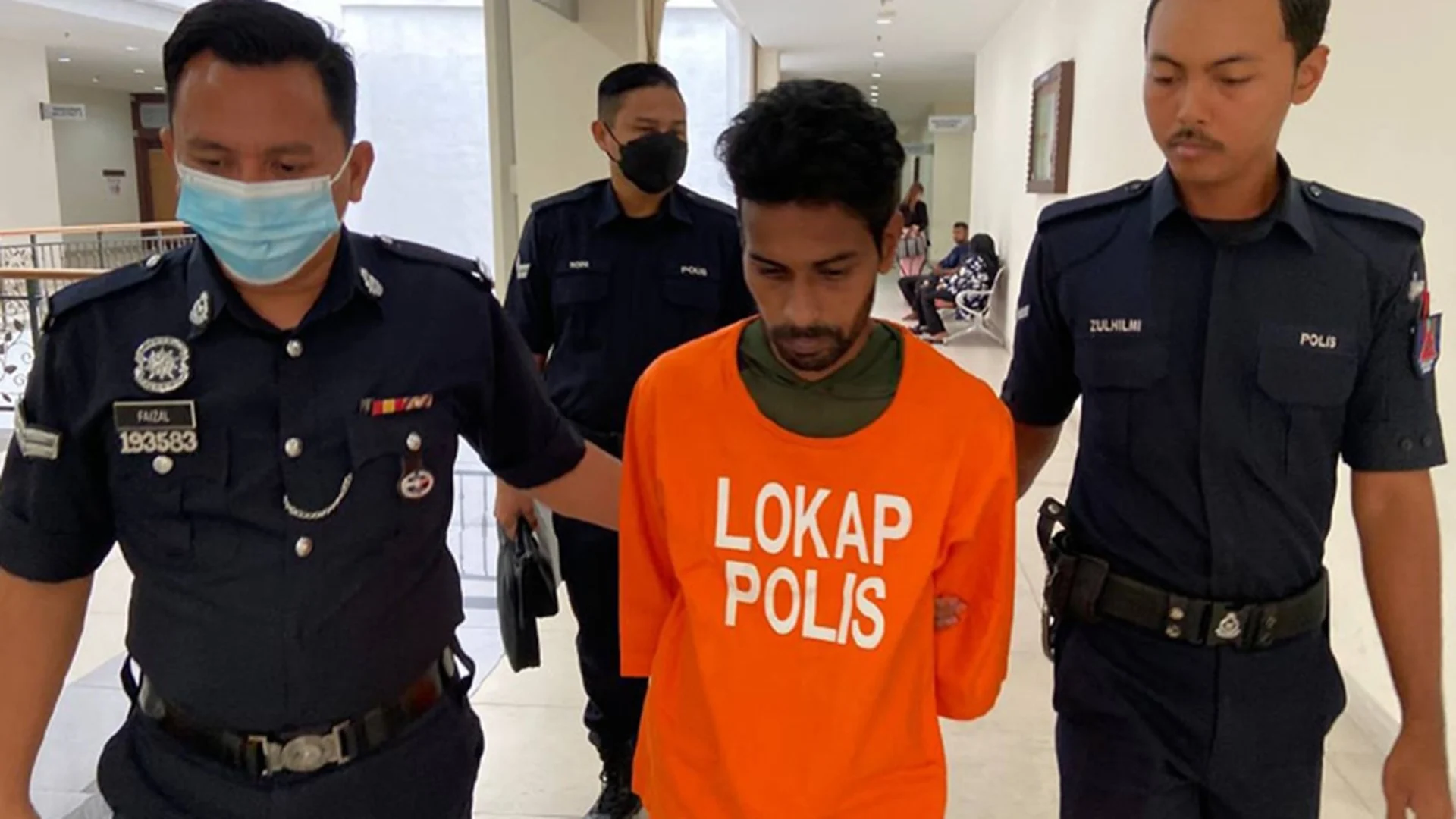 মালয়েশিয়ায় ছিনতাই মামলায় বাংলাদেশির ৬ বছর কারাদণ্ড