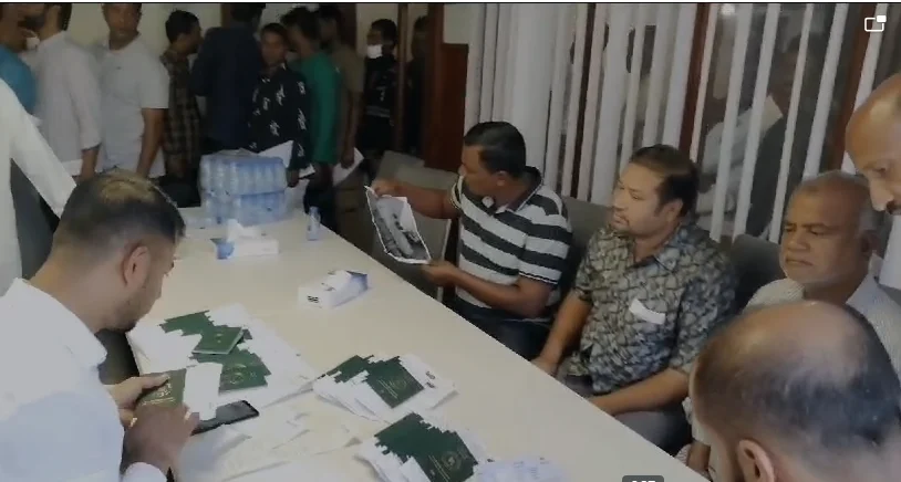 ওমানের মুসান্দামে প্রবাসীদের দোরগোরায় সেবা দিলো দূতাবাস