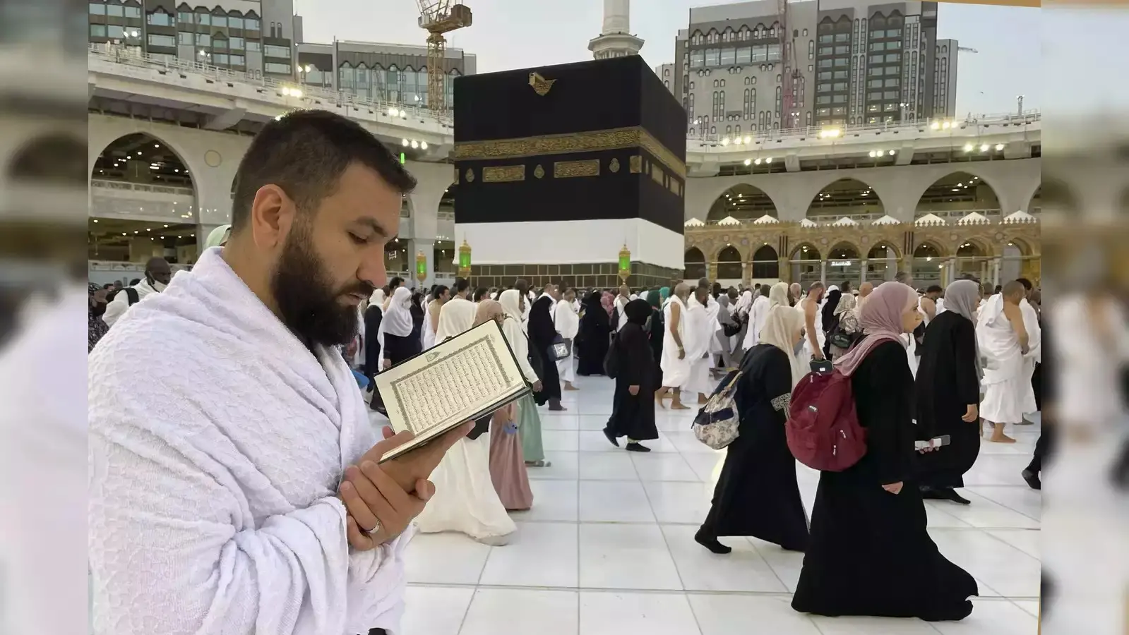 এ বছর ২৩২২ জনকে হজ করাচ্ছেন সৌদি বাদশাহ