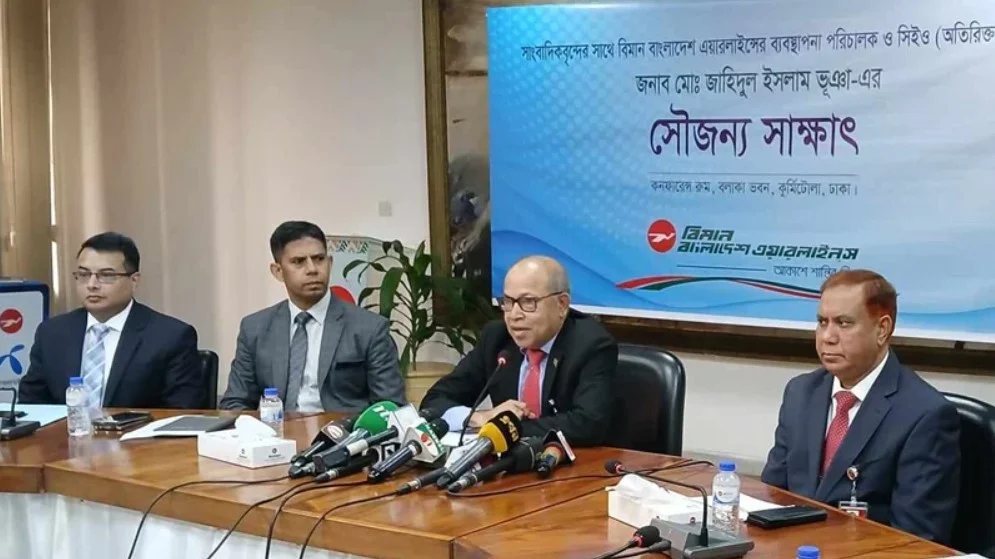 বিমানের বহরে যুক্ত হবে ৩২ টি এয়ারক্রাফট