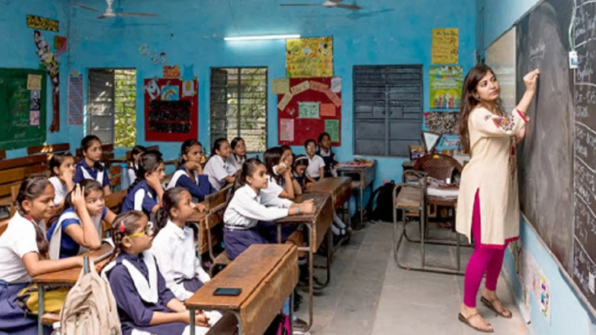 প্রাথমিক বিদ্যালয় কবে খুলছে জানা গেল