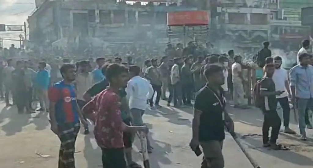 আওয়ামী লীগের অফিস ভাঙচুর