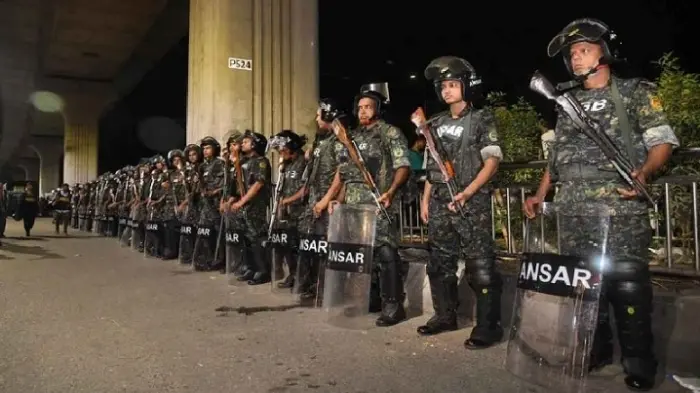 আওয়ামী লীগ নেতাকর্মীদের আটকাতে বিমানবন্দরে বিশেষ টিম