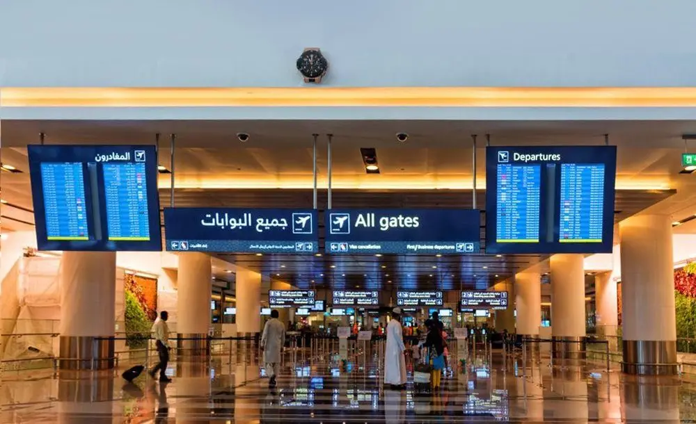 প্রবাসীদের ভোগান্তি কমাতে মাস্কাট বিমানবন্দরে ই-গেট