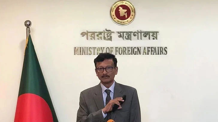 শেখ হাসিনাকে ফেরত দিতে বলা হবে ভারতকে: পররাষ্ট্র উপদেষ্টা