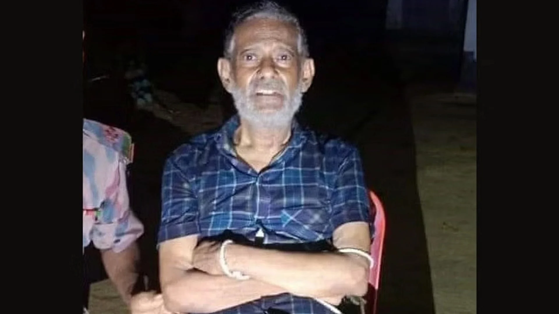 একাধিক মামলায় গ্রেফতার সাবেক বিচারপতি মানিক