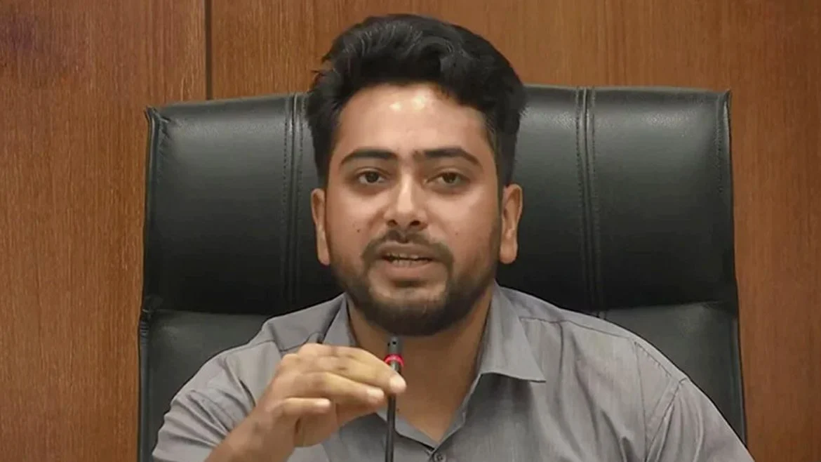 মেয়াদবিহীন ইন্টারনেট প্যাকেজ চালুর আহ্বান উপদেষ্টার