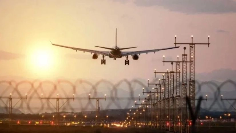 যাত্রী সংকট, ১২ জন নিয়ে কলকাতায় গেল একটি ফ্লাইট!