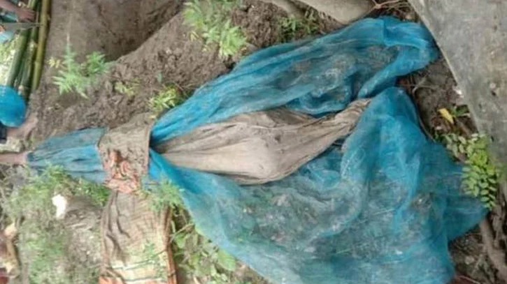 সাড়ে ৮ বছর আগে কবর দেওয়া ব্যক্তির মরদেহ আজও অক্ষত!