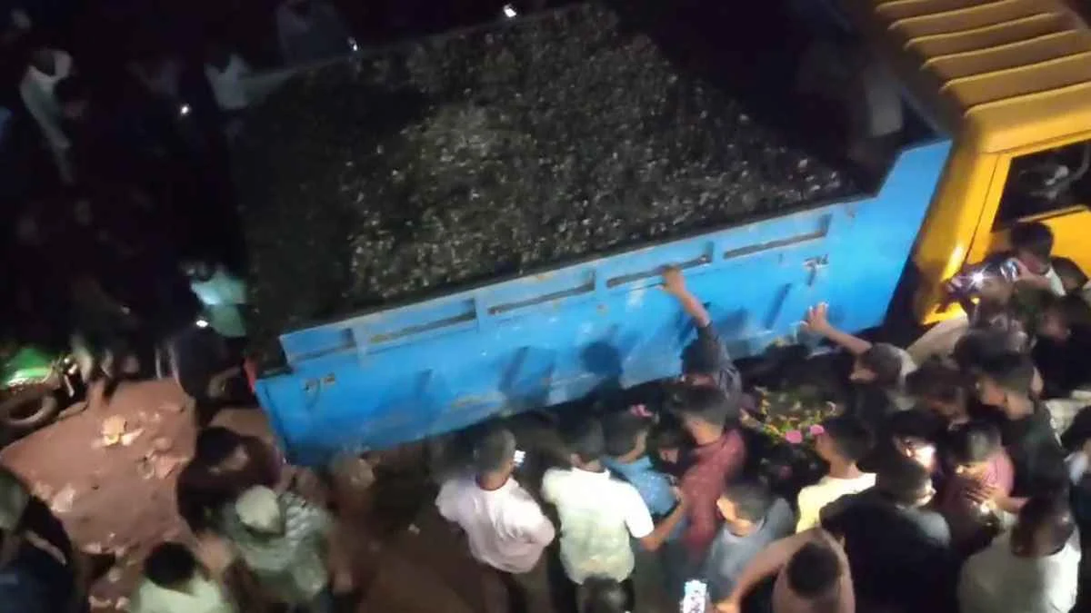 পিকআপ চাপায় প্রবাসীর স্ত্রী মৃত্যু