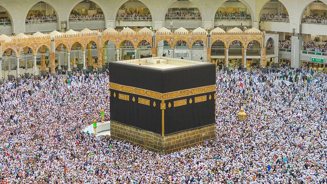 যেসব মানুষকে হজে না যাওয়ার অনুরোধ জানাল সৌদি