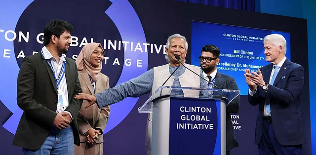 আন্দোলন গোছানো ছিল: ক্লিনটনকে ড. ইউনূস