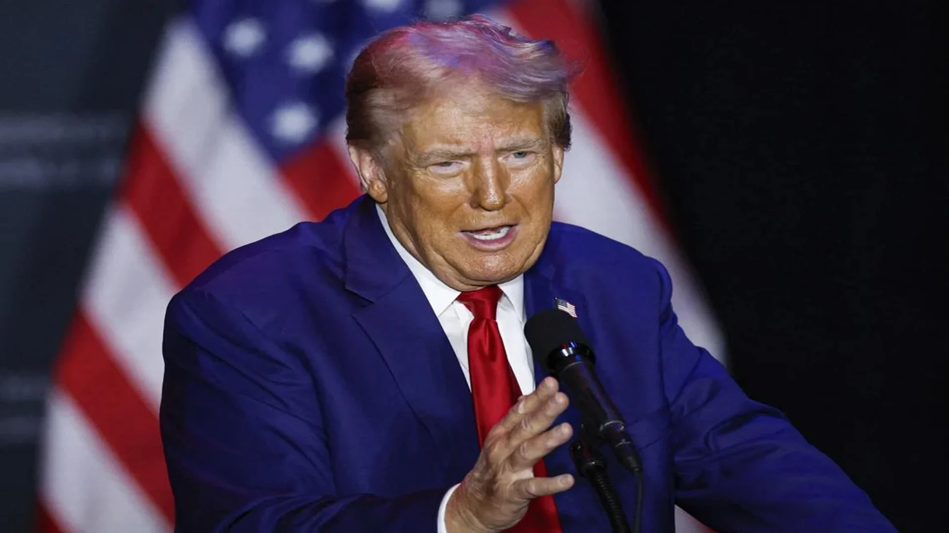 ইরানের পারমাণবিক স্থাপনায় হামলা করতে বললেন ট্রাম্প