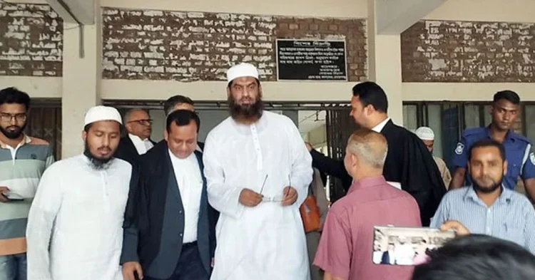 ধর্ষণ মামলায় খালাস পেলেন মামুনুল হক