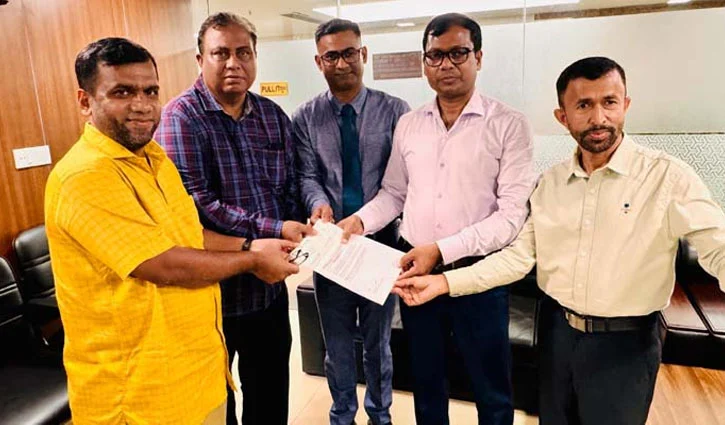 প্রধান উপদেষ্টার তহবিলে প্রবাসী ব্যবসায়ীদের অনুদান