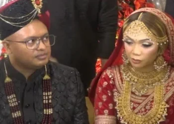 প্রেমের টানে ইন্দোনেশিয়ার তরুণী কুমিল্লায়